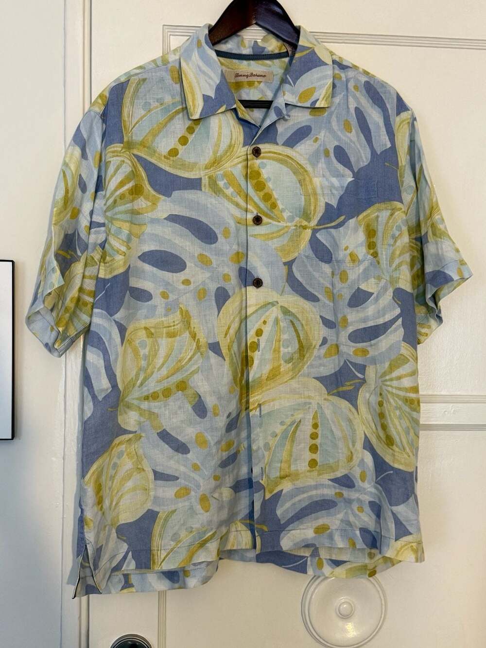 Tommy Bahama 100% Linen Tropical Leaf Print Short Sleeve Shirt Size M